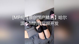 和楼下打麻将认识的美少妇大白天的在家里来一发从床上干到床下