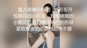 vava丫 本来想跟小姐妹一起勾搭按摩小哥来着结果还没勾搭，他就不老实的在按摩推油乳房！