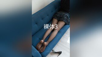 妻子看着丈夫面对他妈的现实性玩偶 - Mister Cox Productions (ph60b3edfdf3a3d)