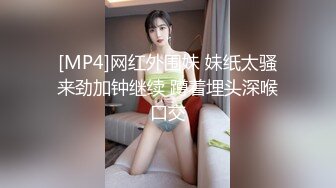 兄弟俩到海边搭讪比基尼辣妹