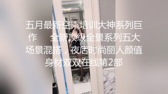 极品良家小少妇不上班全靠直播挣钱，全程露脸一个人在家释放激情，揉奶玩逼看特写新买的珍珠内裤口红塞逼里