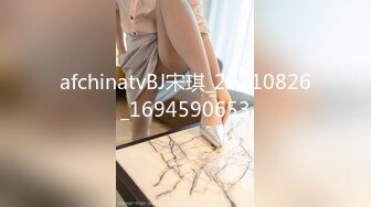 [MP4/ 569M] 穿情趣装的极品小少妇，奶大臀圆全程露脸被小哥无情爆草，各种抽插射进小嫩逼