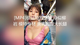 颜值不错的大奶子人妻跟小哥玩情趣扑克，给小哥哥口交大鸡巴舔菊花让小哥玩逼吃奶子，无套爆草抽插直接内射