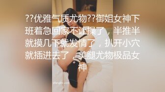 【罕见女同拉拉百合之爱】女女互相磨豆腐,戴上假J8内内装成男人狂艹小妹