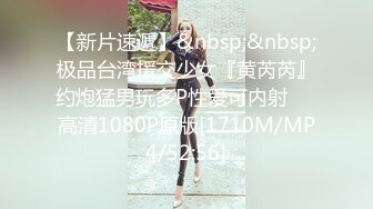 《母子乱伦》趁妈妈喝多找朋友来和妈妈一起玩3P开发她的屁眼